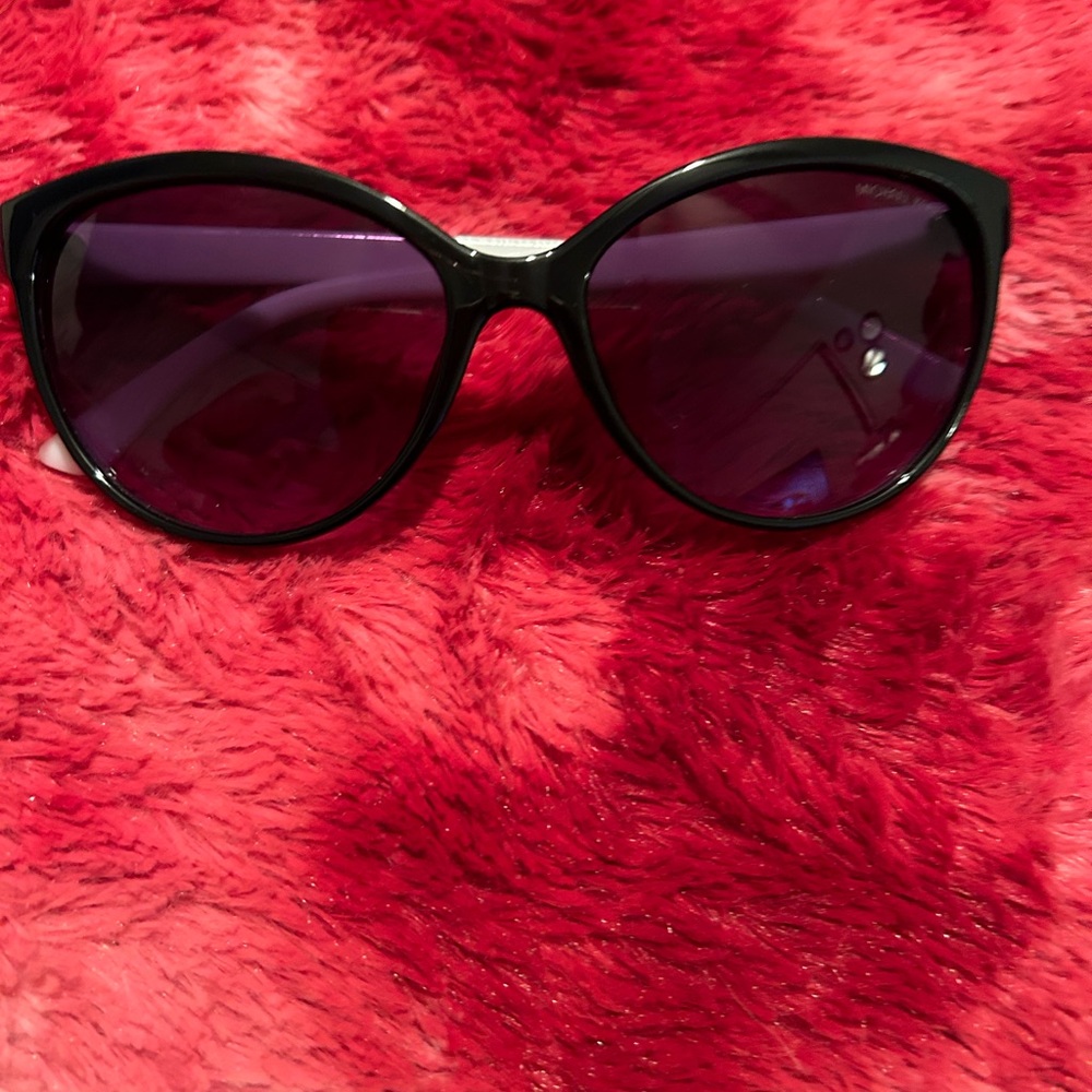 Brand new sunglasses